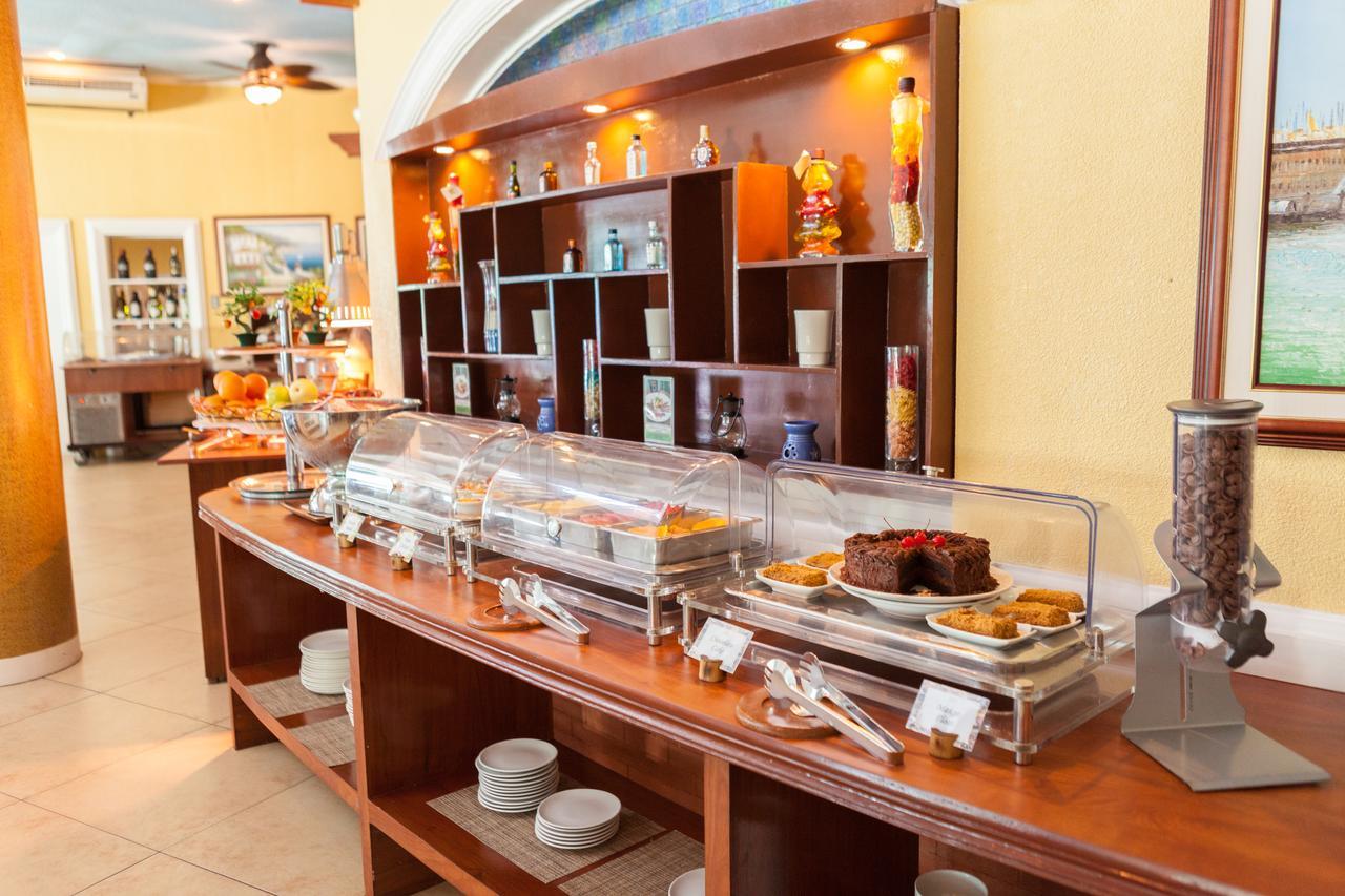Hotel Breakfast At Monaco - Palais Boracay Manoc-Manoc Esterno foto